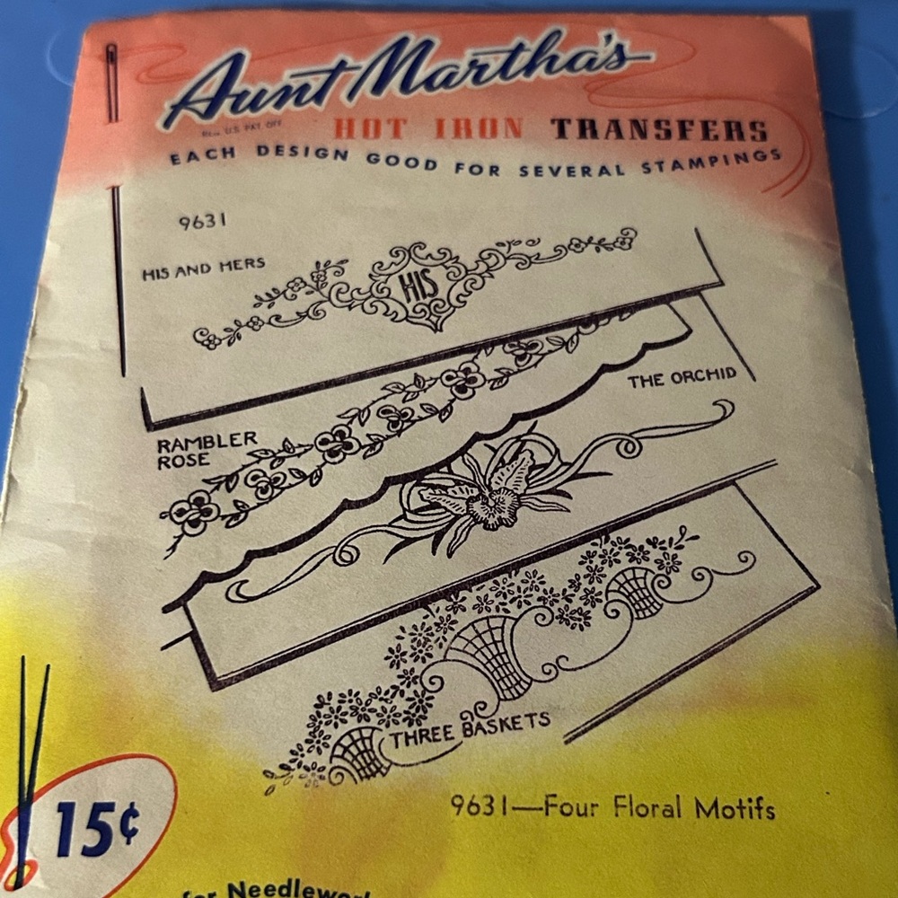 Vintage Aunt Martha's 9631 Four Floral Motifs hot iron embroidery transfers